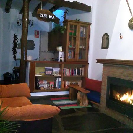 Refugio Alpujarra Alta Bed & Breakfast เตรเวเลซ ภายนอก รูปภาพ