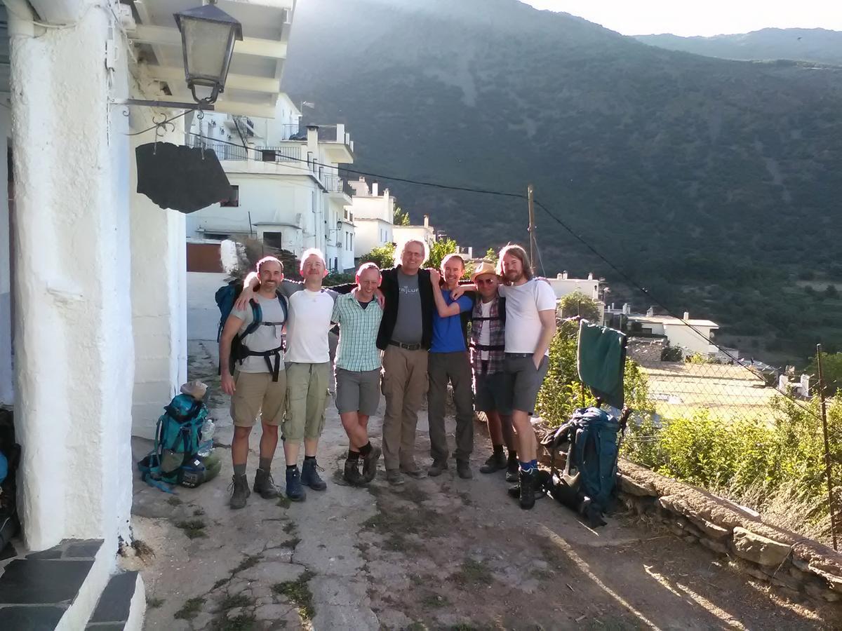Refugio Alpujarra Alta Bed & Breakfast เตรเวเลซ ภายนอก รูปภาพ